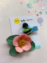 Load image into Gallery viewer, Little Spring Garden Hair Clip Set - Little Magic Pieces