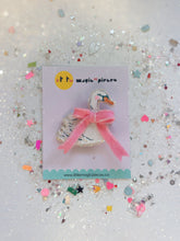 Load image into Gallery viewer, Little Swan Glitter Hair Clip